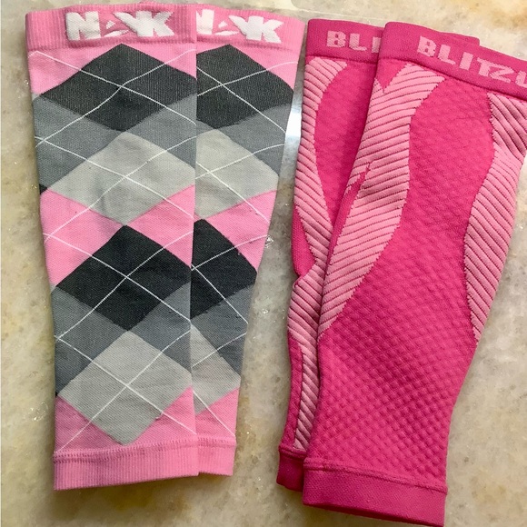 2 pair women’s compression sleeves for calf’s, soccer, tennis, pickleball - Picture 1 of 7